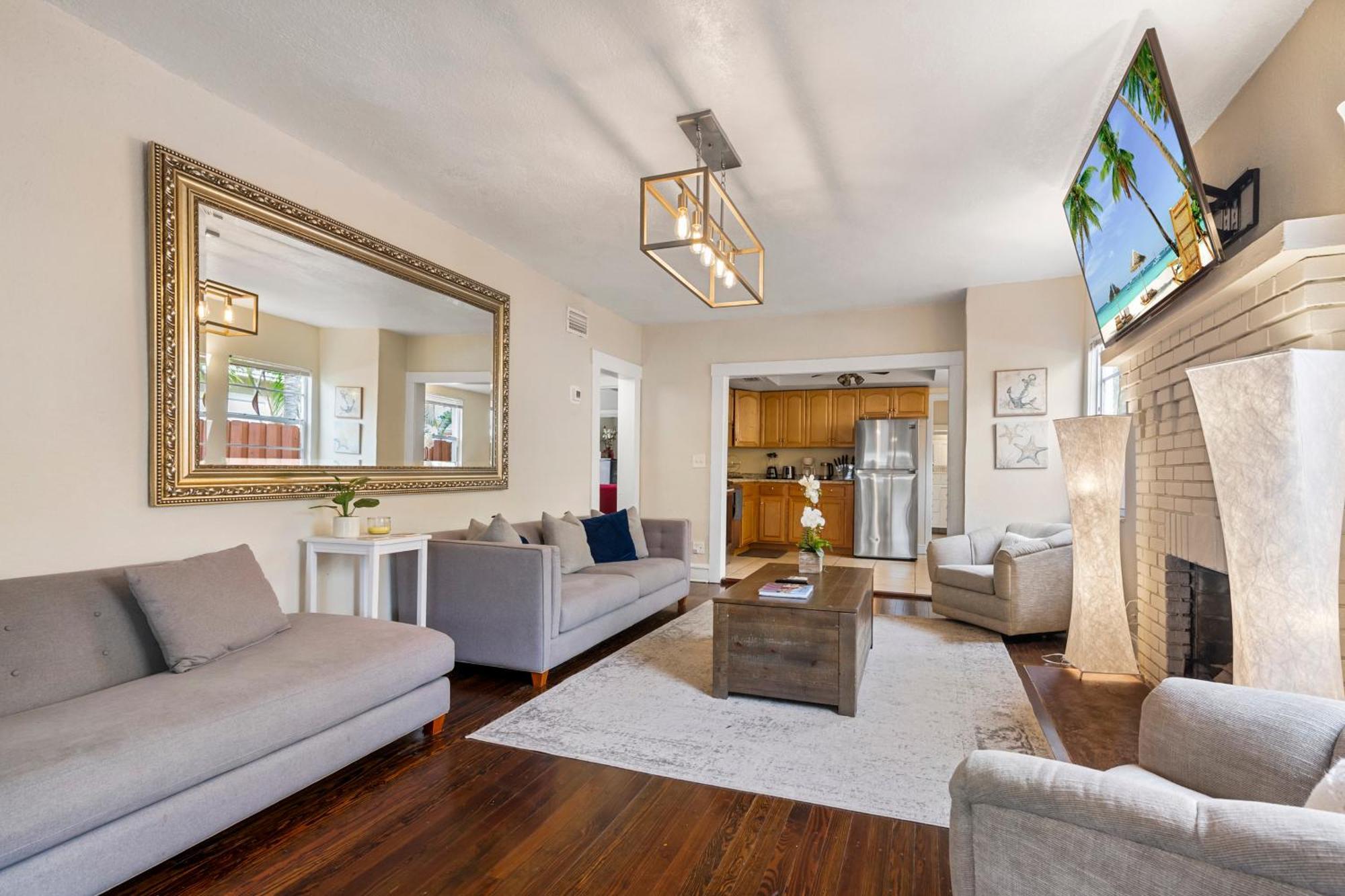 Chic Downtown Vacation Home And Guest Home West Palm Beach Eksteriør billede