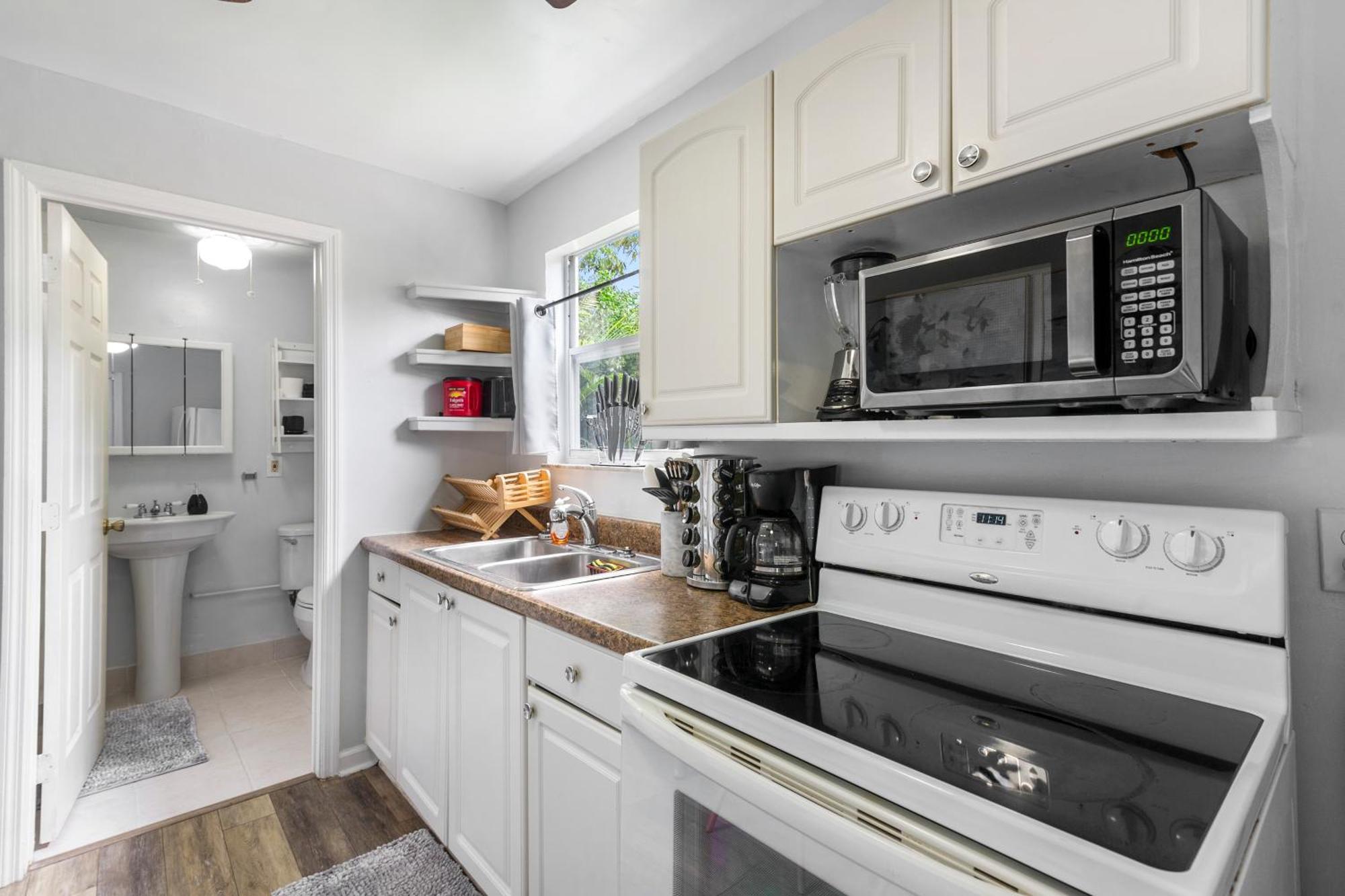 Chic Downtown Vacation Home And Guest Home West Palm Beach Eksteriør billede