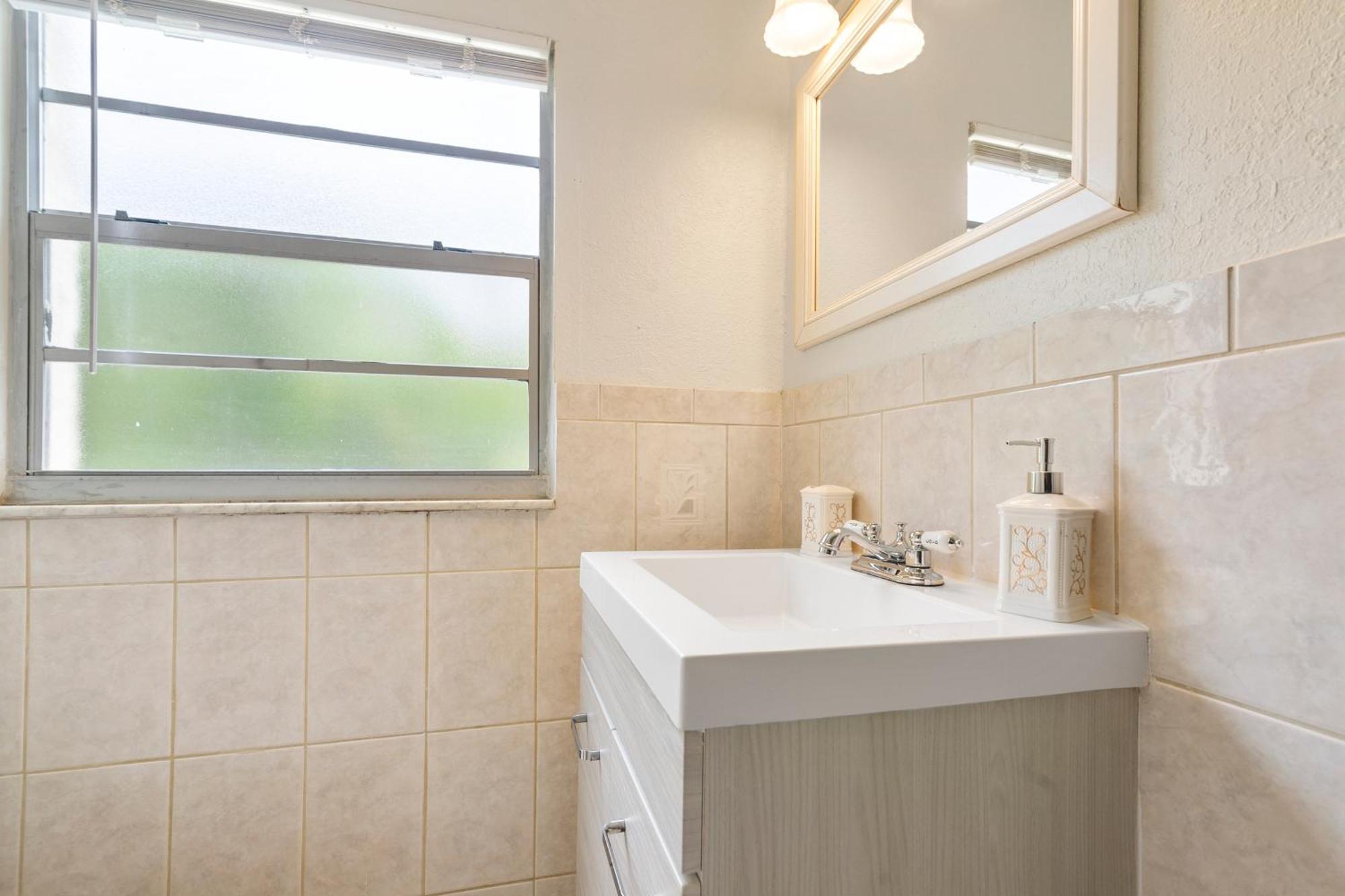 Chic Downtown Vacation Home And Guest Home West Palm Beach Eksteriør billede