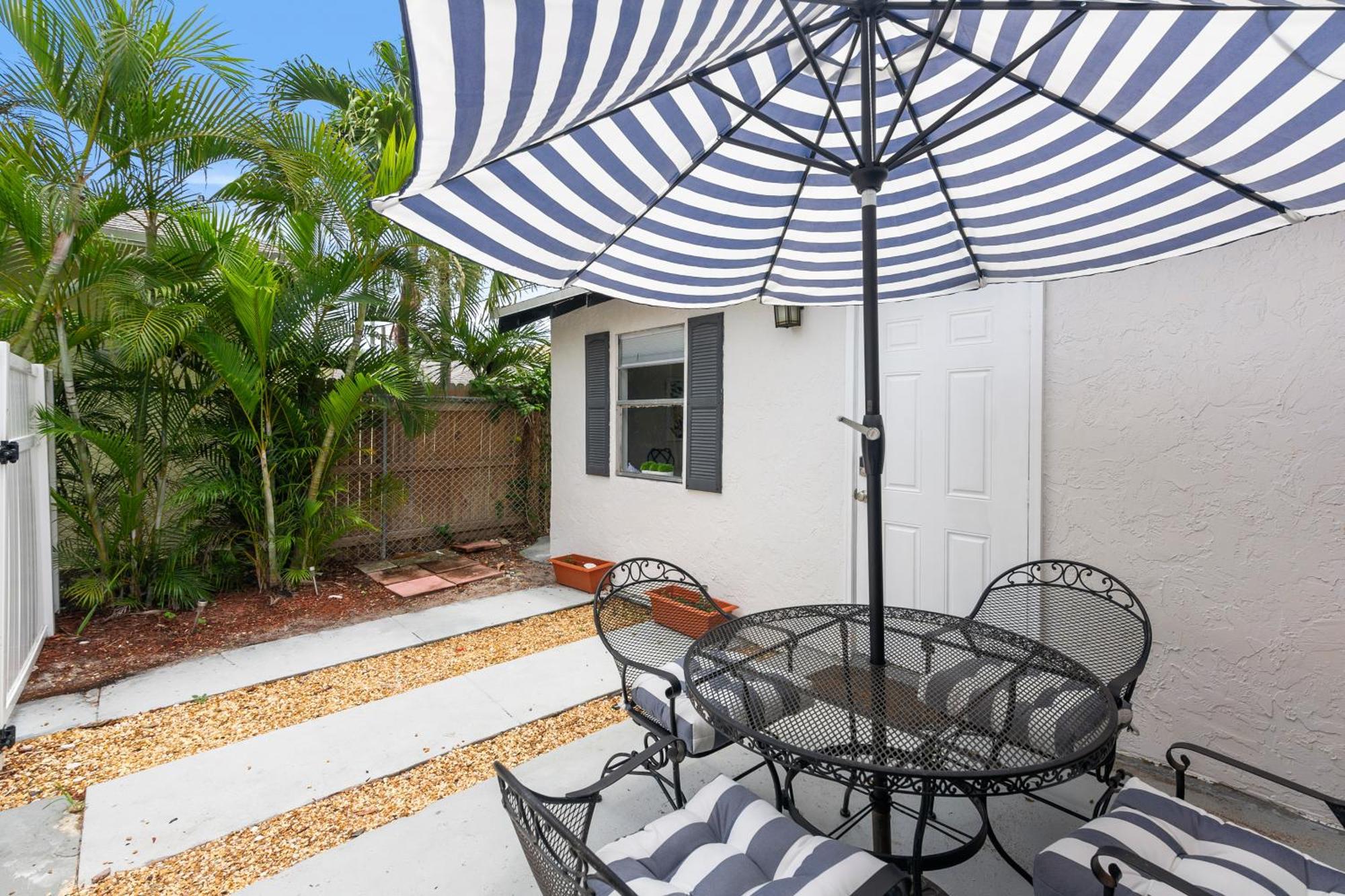 Chic Downtown Vacation Home And Guest Home West Palm Beach Eksteriør billede